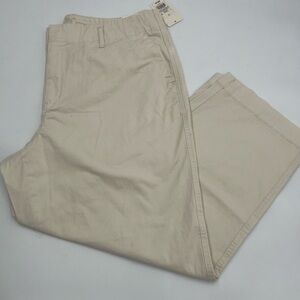 Women’s A New Day High rise‎ flat front straight size 17 R. does stretch